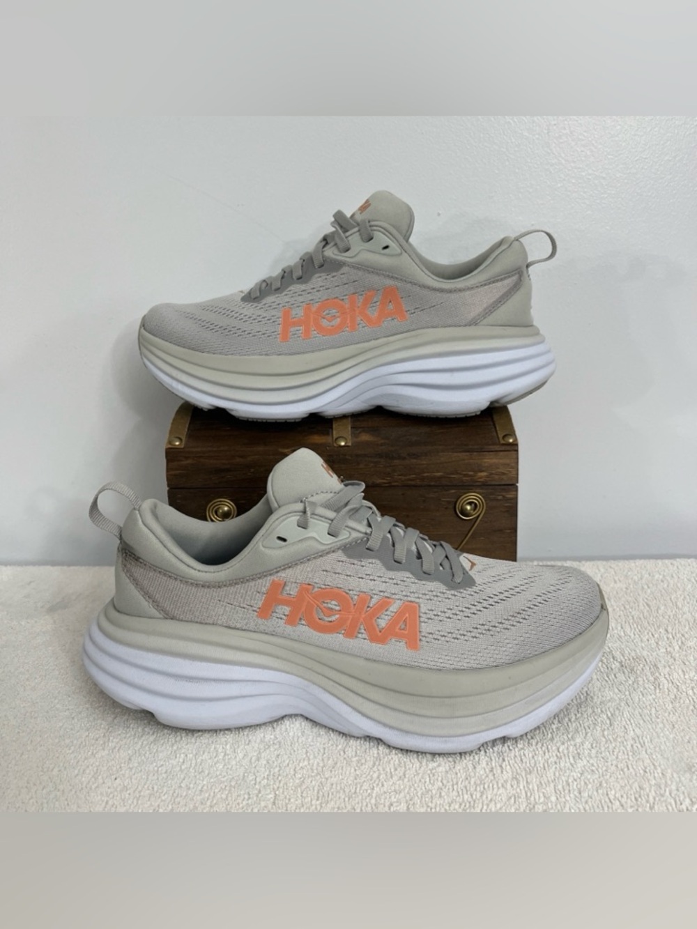 Hoka One One Bondi 8 Women's US 6.5B Running Shoes Gray Sneakers Comfortable